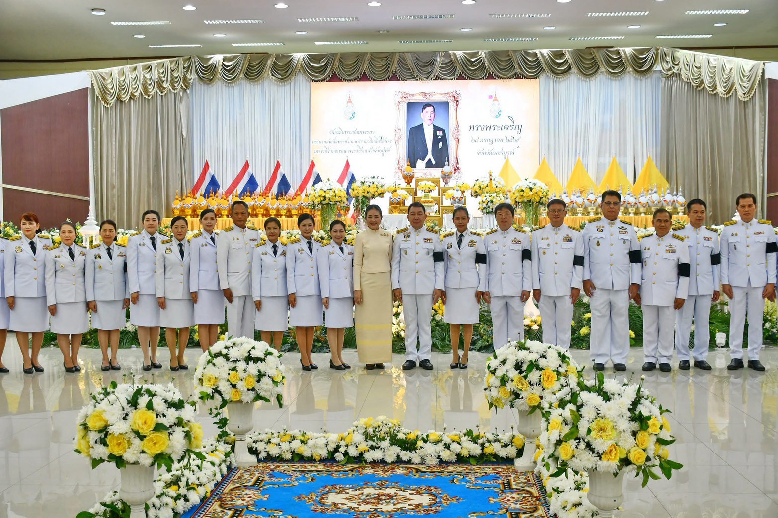 title - สำนักงานการปฏิรูปที่ดินจังหวัดเพชรบูรณ์เข้าร่วมพิธีถวายเครื่องราชสักการะ วางพานพุ่ม และจุดเทียนถวายพระพรชัยมงคล เนื่องในโอกาสวันเฉลิมพระชนมพรรษา พระบาทสมเด็จพระเจ้าอยู่หัว 28 กรกฎาคม 2569